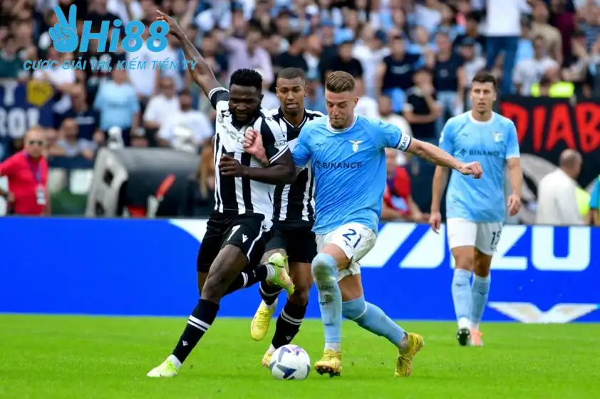 Lazio được đánh giá nhỉnh hơn chủ nhà Udinese. (Ảnh: Internet)